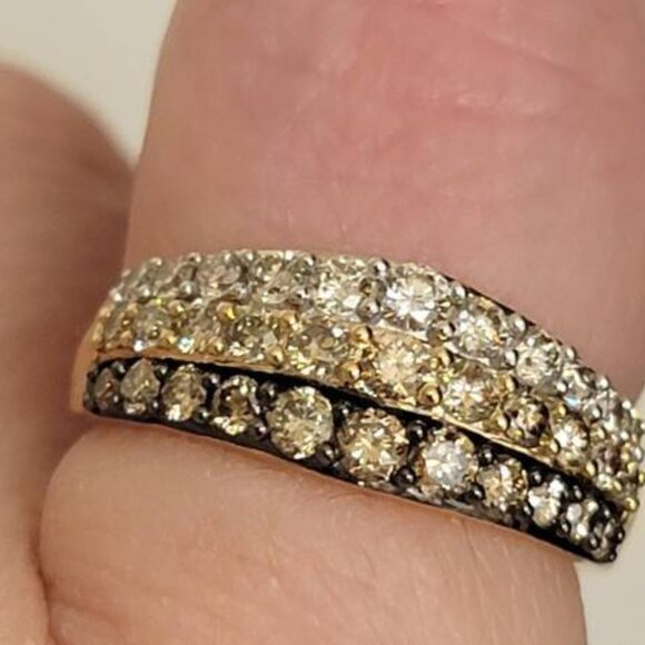 New in Box  10k Yellow Gold 3 Row Diamond Ring Size 6 - Picture 1 of 6